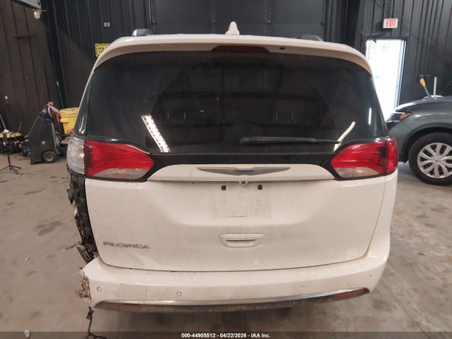 Продаж на аукціоні авто 2018 Chrysler Pacifica Touring L, vin: 2C4RC1BG3JR276209, номер лоту: 44905512