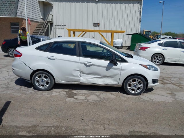 2014 Ford Fiesta Se მანქანა იყიდება აუქციონზე, vin: 3FADP4BJ5EM186204, აუქციონის ნომერი: 44905533