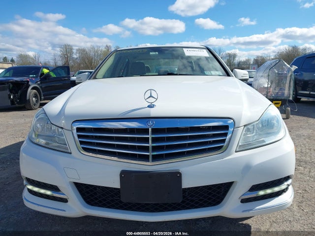 Продаж на аукціоні авто 2014 Mercedes-benz C 300 Luxury 4matic, vin: WDDGF8AB2EA942991, номер лоту: 44905553