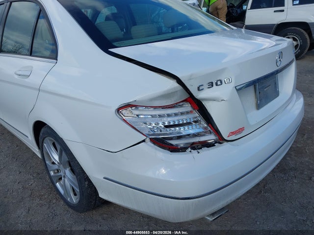Продаж на аукціоні авто 2014 Mercedes-benz C 300 Luxury 4matic, vin: WDDGF8AB2EA942991, номер лоту: 44905553