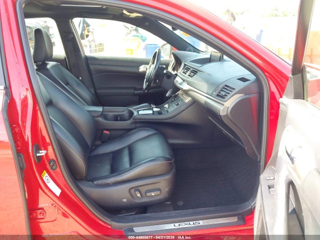 44905577 :رقم المزاد ، JTHKD5BH0H2290011 vin ، 2017 Lexus Ct Ct 200h F Sport مزاد بيع