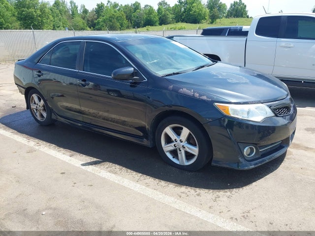44905585 :رقم المزاد ، 4T1BF1FK3DU667094 vin ، 2013 Toyota Camry Se مزاد بيع
