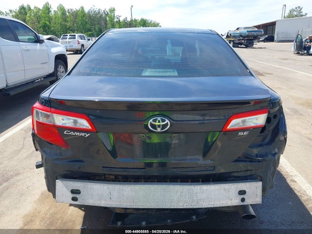 44905585 :رقم المزاد ، 4T1BF1FK3DU667094 vin ، 2013 Toyota Camry Se مزاد بيع
