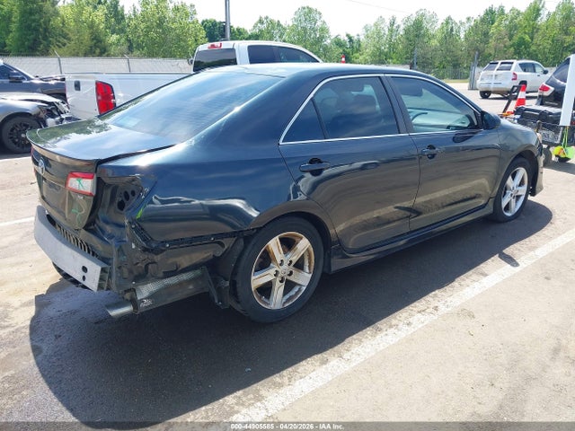 44905585 :رقم المزاد ، 4T1BF1FK3DU667094 vin ، 2013 Toyota Camry Se مزاد بيع