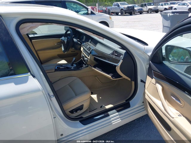 2013 Bmw 535i მანქანა იყიდება აუქციონზე, vin: WBAFR7C56DC817460, აუქციონის ნომერი: 44905599