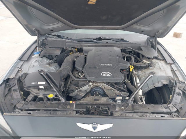 Hyundai Genesis 3.8 2016 KMHGN4JE2GU143418 Image 10