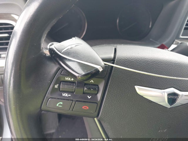 Hyundai Genesis 3.8 2016 KMHGN4JE2GU143418 Image 11