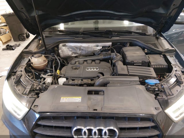 WA1JCCFS2JR010137 Audi Q3 2.0t Premium/2.0t Sport Premium