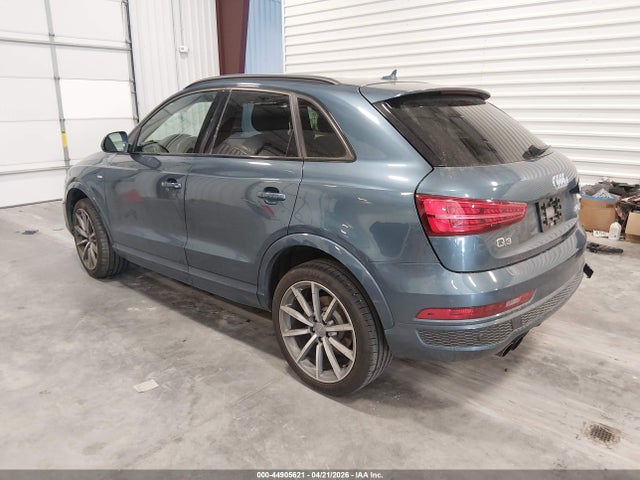 WA1JCCFS2JR010137 Audi Q3 2.0t Premium/2.0t Sport Premium