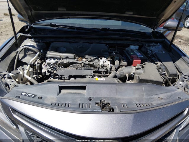 44905622 :رقم المزاد ، 4T1G11AKXLU860918 vin ، 2020 Toyota Camry Se مزاد بيع