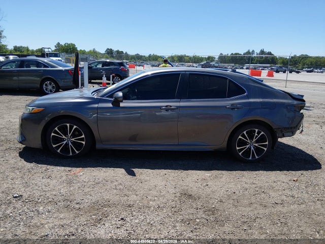 44905622 :رقم المزاد ، 4T1G11AKXLU860918 vin ، 2020 Toyota Camry Se مزاد بيع