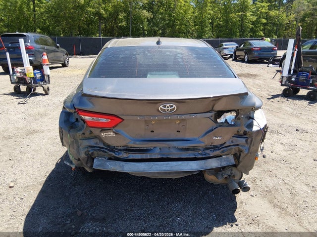 44905622 :رقم المزاد ، 4T1G11AKXLU860918 vin ، 2020 Toyota Camry Se مزاد بيع