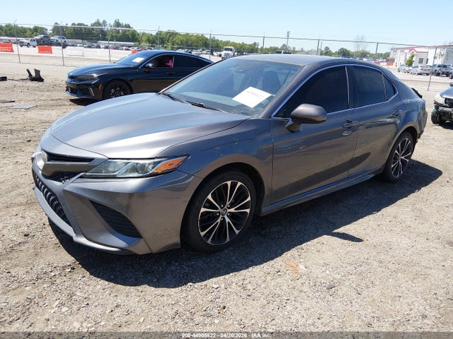 44905622 :رقم المزاد ، 4T1G11AKXLU860918 vin ، 2020 Toyota Camry Se مزاد بيع