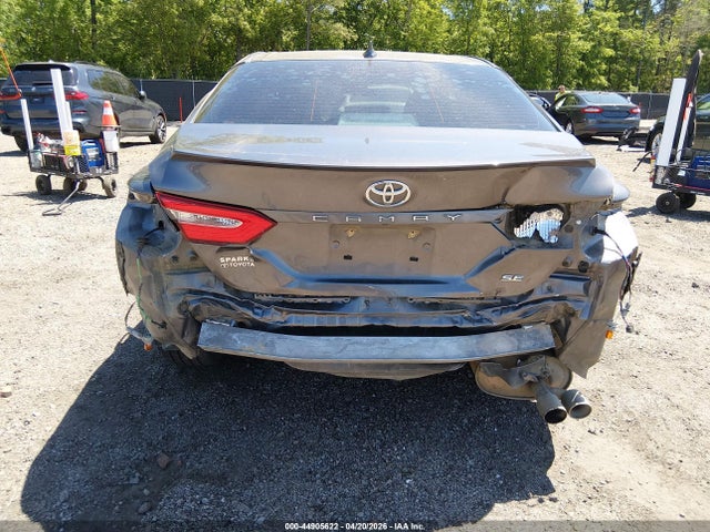 44905622 :رقم المزاد ، 4T1G11AKXLU860918 vin ، 2020 Toyota Camry Se مزاد بيع