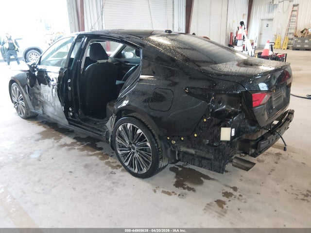44905639 :رقم المزاد ، 1N4BL4EV7PN330927 vin ، 2023 Nissan Altima Sl Fwd مزاد بيع