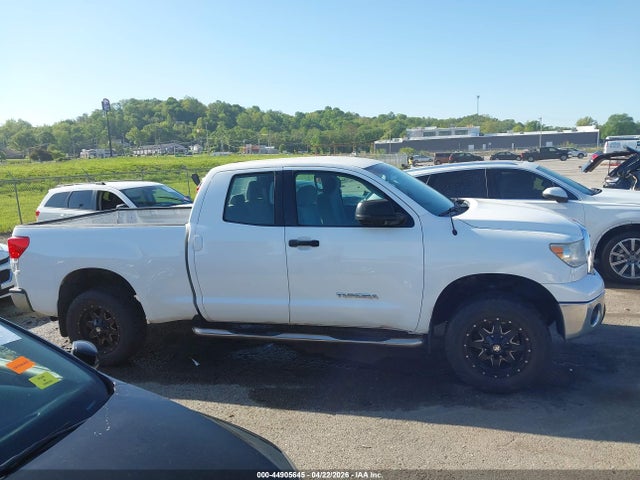 Продажа на аукционе авто 2011 Toyota Tundra Grade 4.6l V8, vin: 5TFUM5F14BX021446, номер лота: 44905645