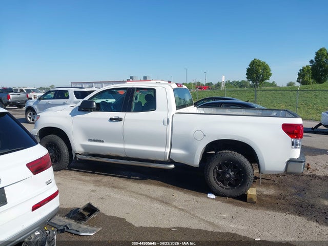 Продажа на аукционе авто 2011 Toyota Tundra Grade 4.6l V8, vin: 5TFUM5F14BX021446, номер лота: 44905645