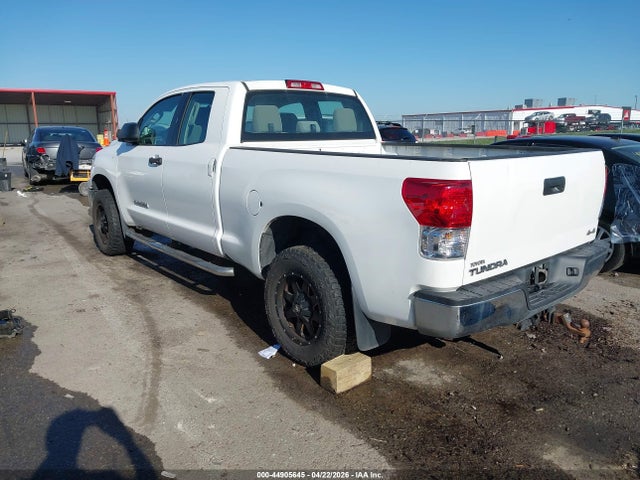 Продажа на аукционе авто 2011 Toyota Tundra Grade 4.6l V8, vin: 5TFUM5F14BX021446, номер лота: 44905645