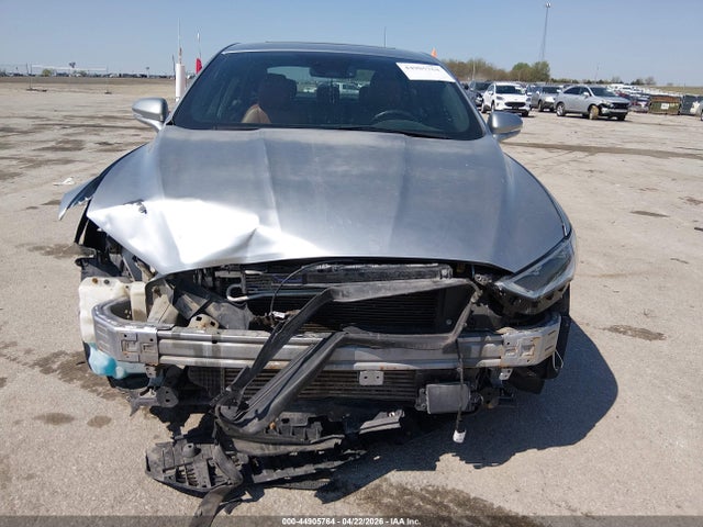 44905764 :رقم المزاد ، 3FA6P0D90LR128070 vin ، 2020 Ford Fusion Titanium مزاد بيع
