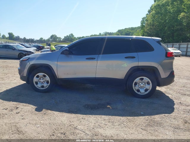 2017 Jeep Cherokee Sport მანქანა იყიდება აუქციონზე, vin: 1C4PJMAB1HW555907, აუქციონის ნომერი: 44905782