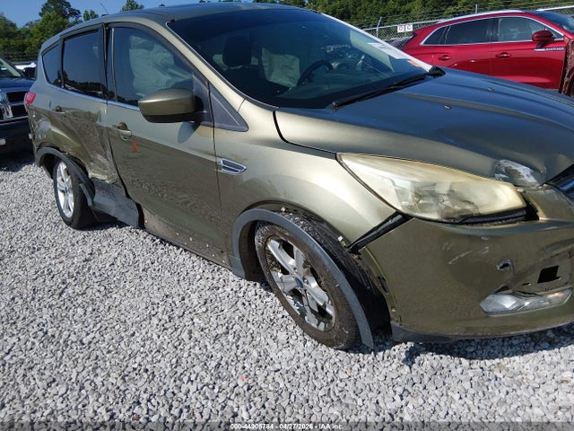 44905784 :رقم المزاد ، 1FMCU0G95EUA06622 vin ، 2014 Ford Escape Se مزاد بيع