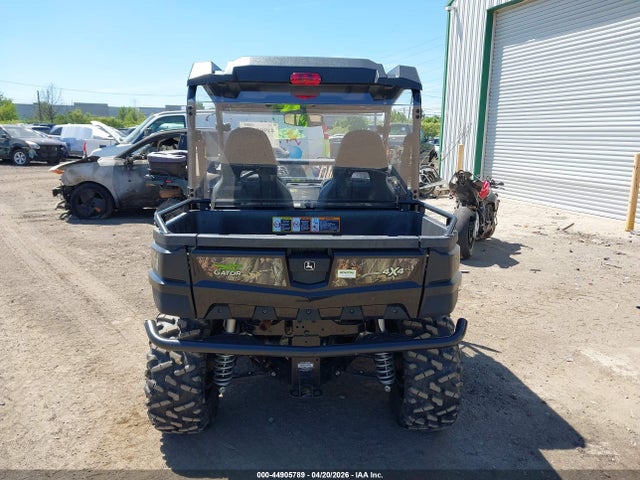 44905789 :رقم المزاد ، 1M0R860MHJM010280 vin ، 2018 John Deere Sxs مزاد بيع