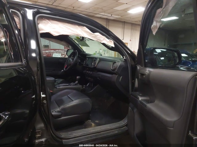 Продаж на аукціоні авто 2022 Toyota Tacoma 4wd Trd Off Road, vin: 3TMCZ5AN0NM498585, номер лоту: 44905848