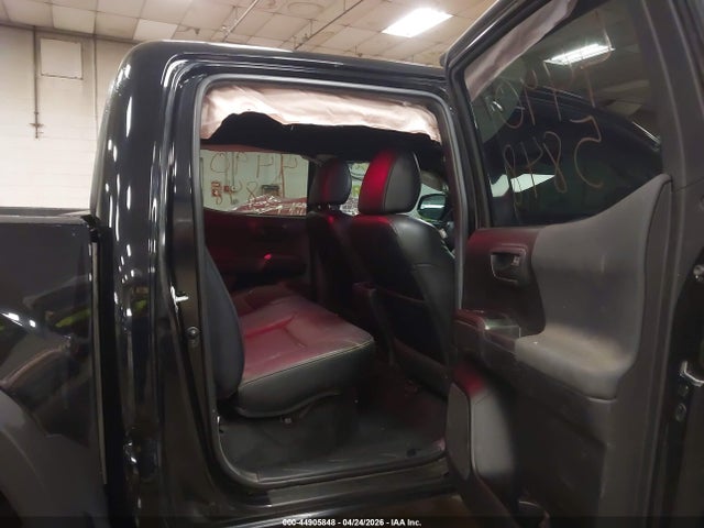 Продаж на аукціоні авто 2022 Toyota Tacoma 4wd Trd Off Road, vin: 3TMCZ5AN0NM498585, номер лоту: 44905848