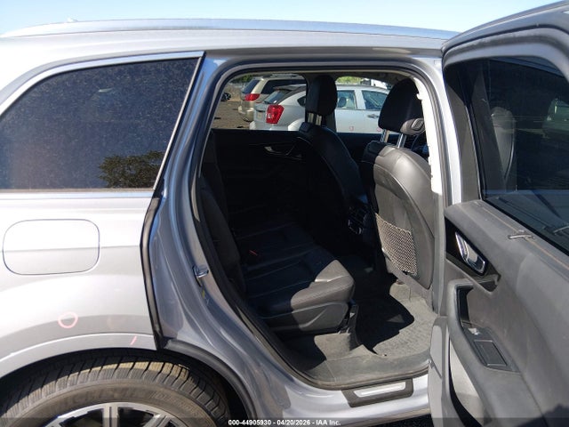 Продажа на аукционе авто 2017 Audi Q7 3.0t Premium, vin: WA1LAAF76HD000507, номер лота: 44905930