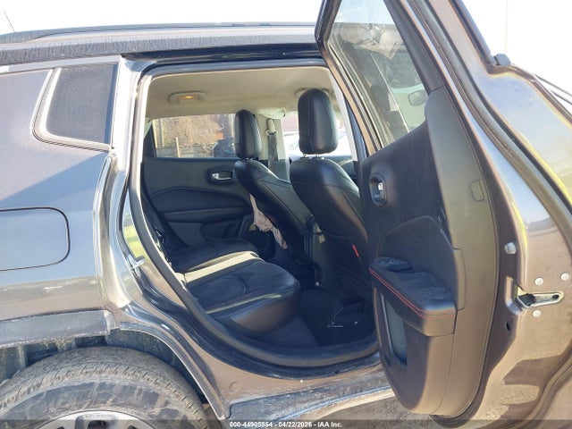 2018 Jeep Compass Trailhawk 4x4 მანქანა იყიდება აუქციონზე, vin: 3C4NJDDB7JT201596, აუქციონის ნომერი: 44905954
