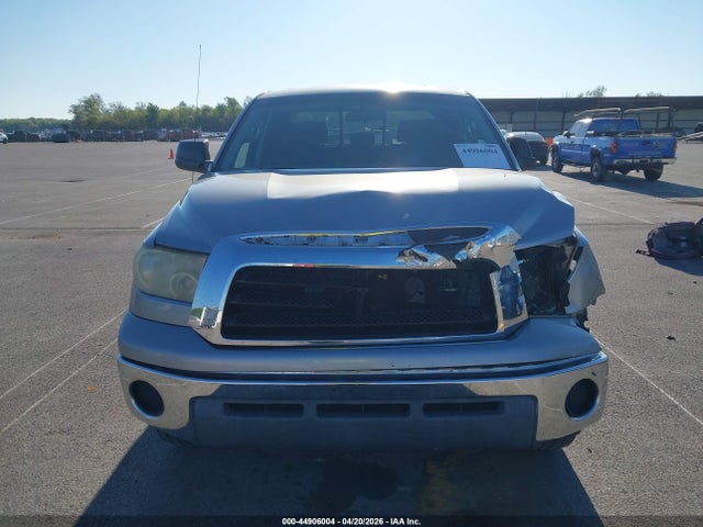 44906004 :رقم المزاد ، 5TFBV54167X011032 vin ، 2007 Toyota Tundra Sr5 5.7l V8 مزاد بيع