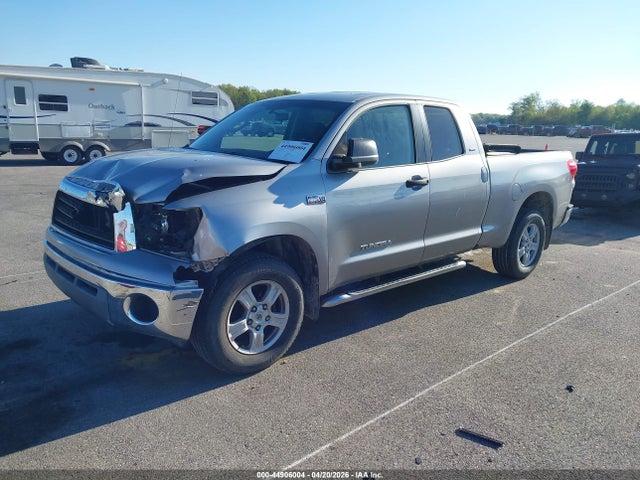 44906004 :رقم المزاد ، 5TFBV54167X011032 vin ، 2007 Toyota Tundra Sr5 5.7l V8 مزاد بيع