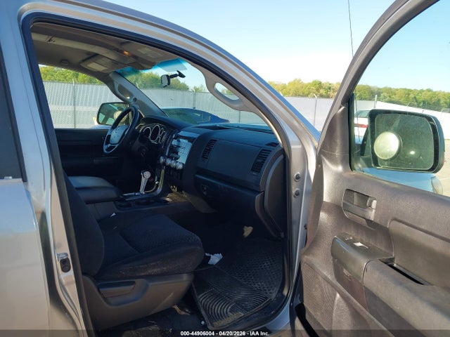 44906004 :رقم المزاد ، 5TFBV54167X011032 vin ، 2007 Toyota Tundra Sr5 5.7l V8 مزاد بيع