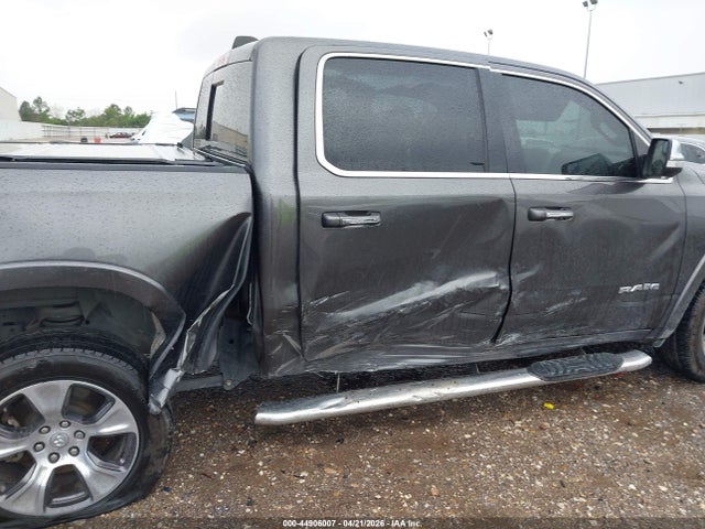 44906007 :رقم المزاد ، 1C6RREJT4LN152834 vin ، 2020 Ram 1500 Laramie  4x2 5'7 Box مزاد بيع