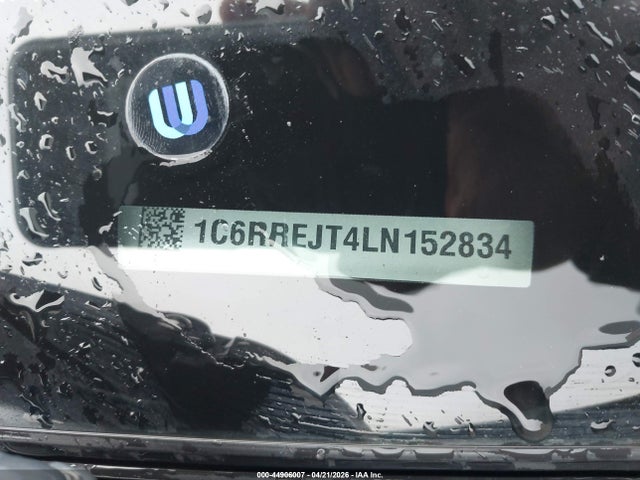 44906007 :رقم المزاد ، 1C6RREJT4LN152834 vin ، 2020 Ram 1500 Laramie  4x2 5'7 Box مزاد بيع