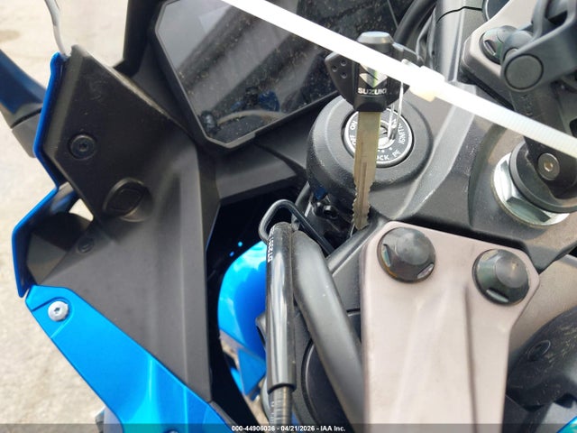 JS1EM13B8R7102156 Suzuki Gsx800 F