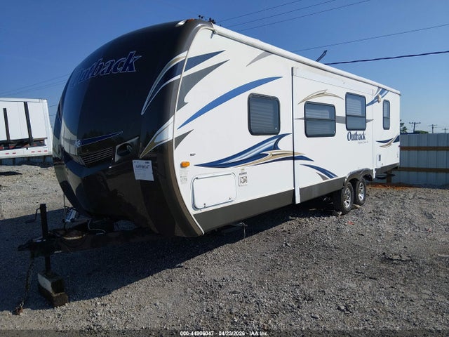 44906047 :رقم المزاد ، 4YDT29226CB452681 vin ، 2012 Keystone Outback مزاد بيع