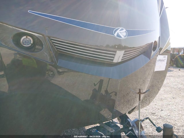 44906047 :رقم المزاد ، 4YDT29226CB452681 vin ، 2012 Keystone Outback مزاد بيع
