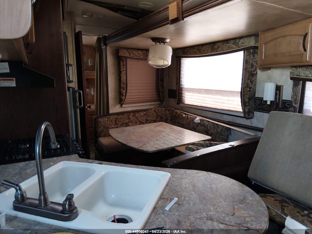 44906047 :رقم المزاد ، 4YDT29226CB452681 vin ، 2012 Keystone Outback مزاد بيع