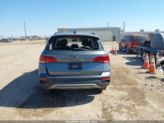 2022 Volkswagen Taos 1.5t S მანქანა იყიდება აუქციონზე, vin: 3VVCX7B27NM041117, აუქციონის ნომერი: 44906080