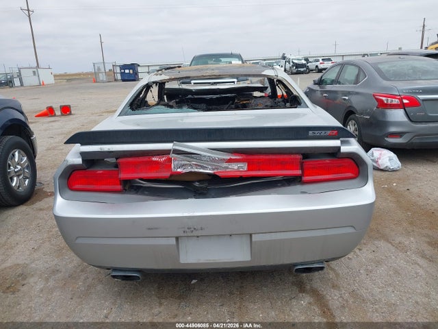 2010 Dodge Challenger Srt8 მანქანა იყიდება აუქციონზე, vin: 2B3CJ7DW7AH279348, აუქციონის ნომერი: 44906085