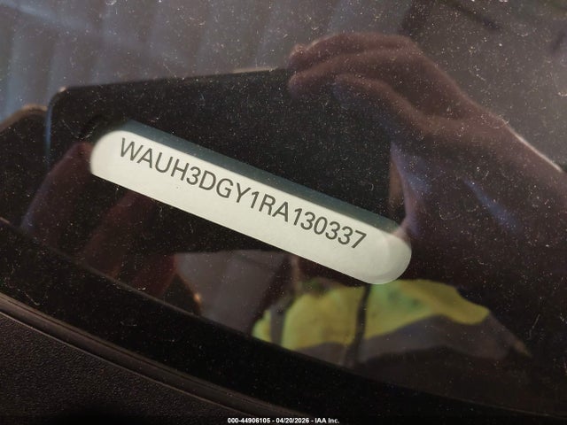 WAUH3DGY1RA130337 Audi S3 Premium Plus Tfsi Quattro S Tronic