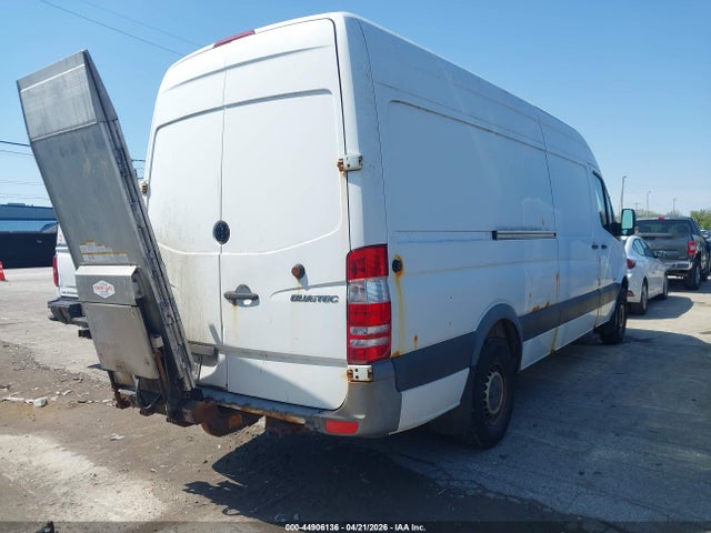 44906136 :رقم المزاد ، WD3PE8CC5C5719511 vin ، 2012 Mercedes-benz Sprinter 2500 High Roof مزاد بيع