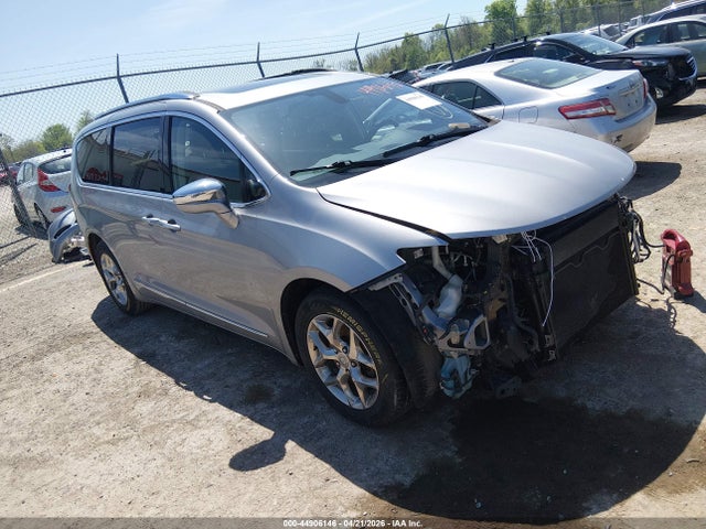 2018 Chrysler Pacifica Limited მანქანა იყიდება აუქციონზე, vin: 2C4RC1GG1JR251978, აუქციონის ნომერი: 44906146