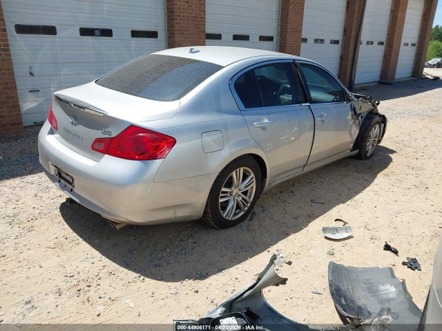 2015 Infiniti Q40 მანქანა იყიდება აუქციონზე, vin: JN1CV6AP1FM580005, აუქციონის ნომერი: 44906171