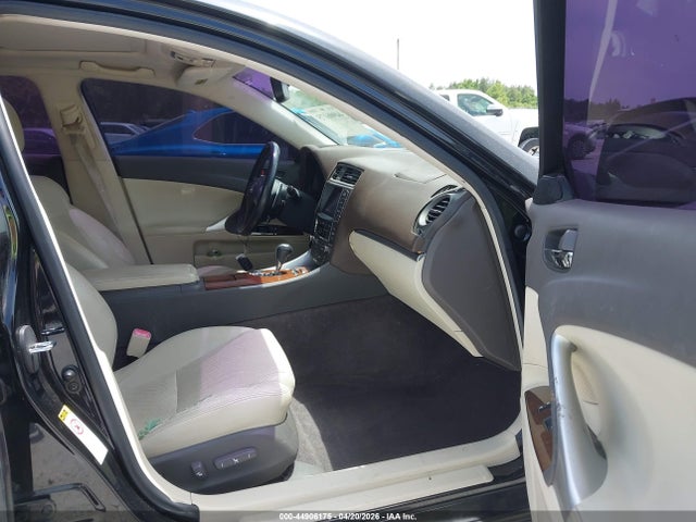44906175 :رقم المزاد ، JTHBF5C26B5134050 vin ، 2011 Lexus Is 250 مزاد بيع