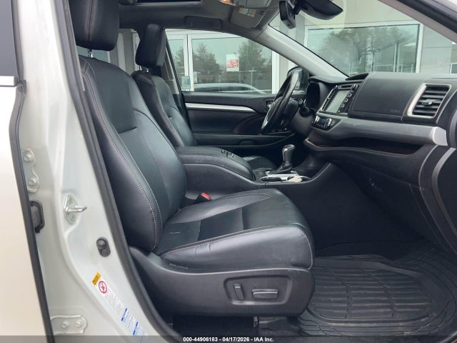 2018 TOYOTA HIGHLANDER 5TDJZRFH2JS549905 Photo 4