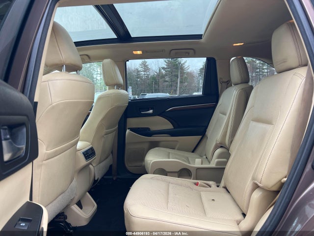 2018 TOYOTA HIGHLANDER 5TDDZRFH9JS862155 Photo 7