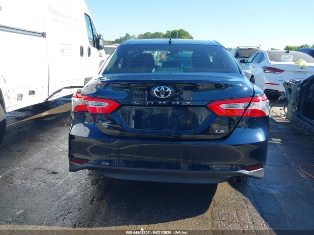 2019 Toyota Camry Le მანქანა იყიდება აუქციონზე, vin: 4T1B11HK1KU233409, აუქციონის ნომერი: 44906207