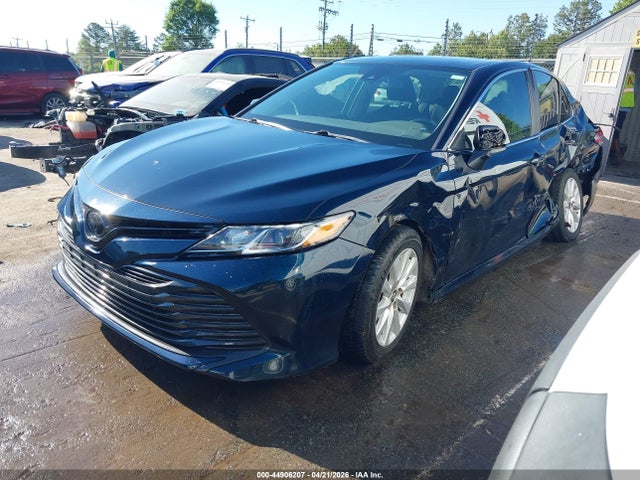 2019 Toyota Camry Le მანქანა იყიდება აუქციონზე, vin: 4T1B11HK1KU233409, აუქციონის ნომერი: 44906207